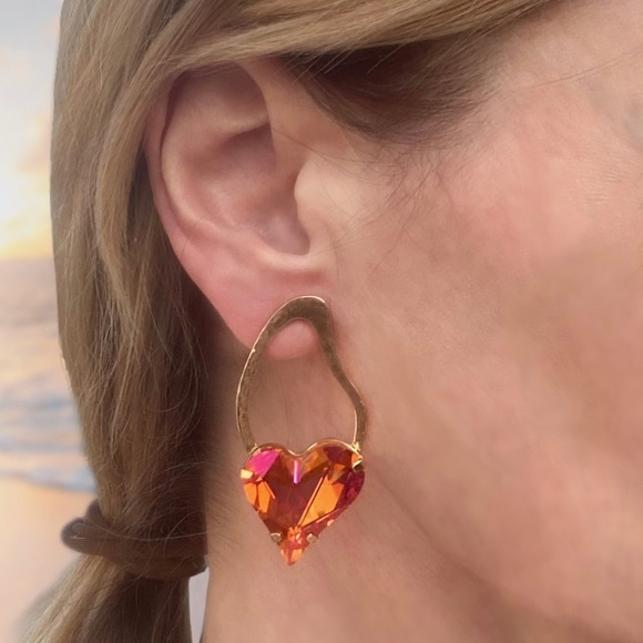 Oval Stud Earrings made with Swarovski Sweet Heart crystals Gold Plaited Rare - Picture 4 of 8